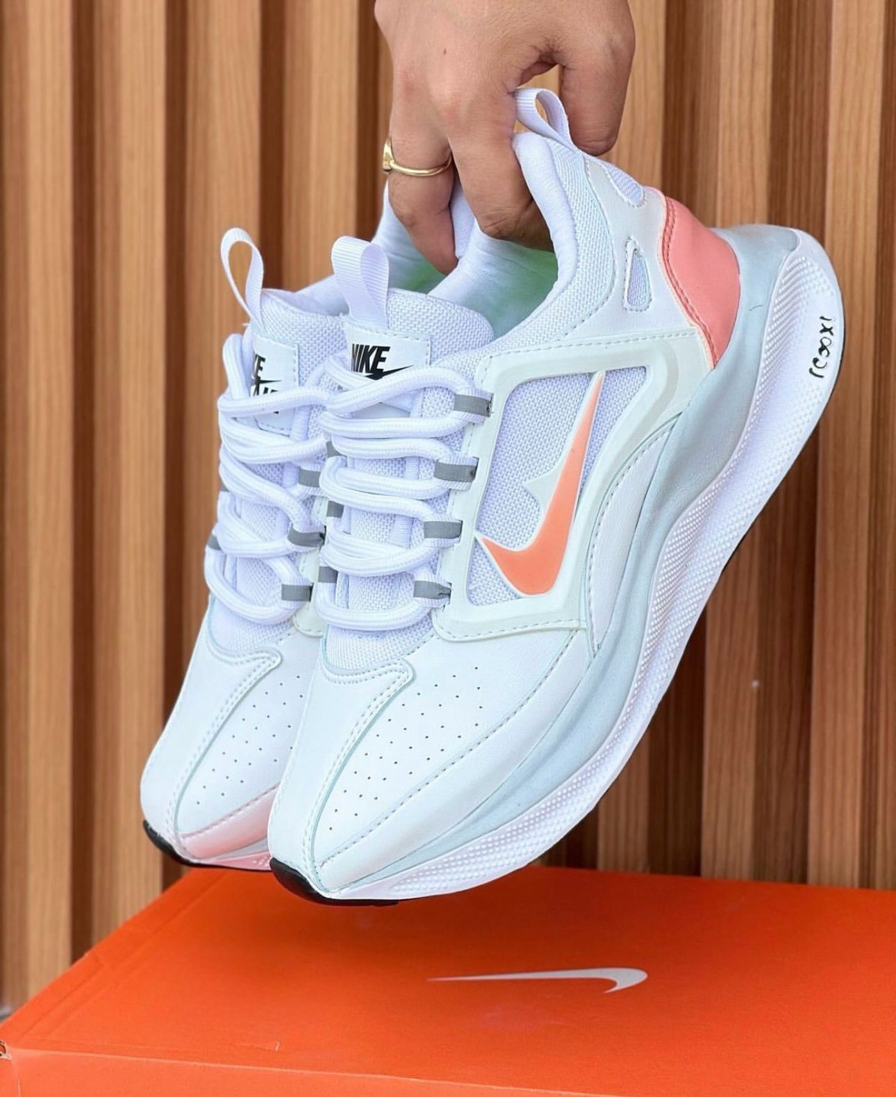 REF: 151 NIKE BAILLELI DAMA