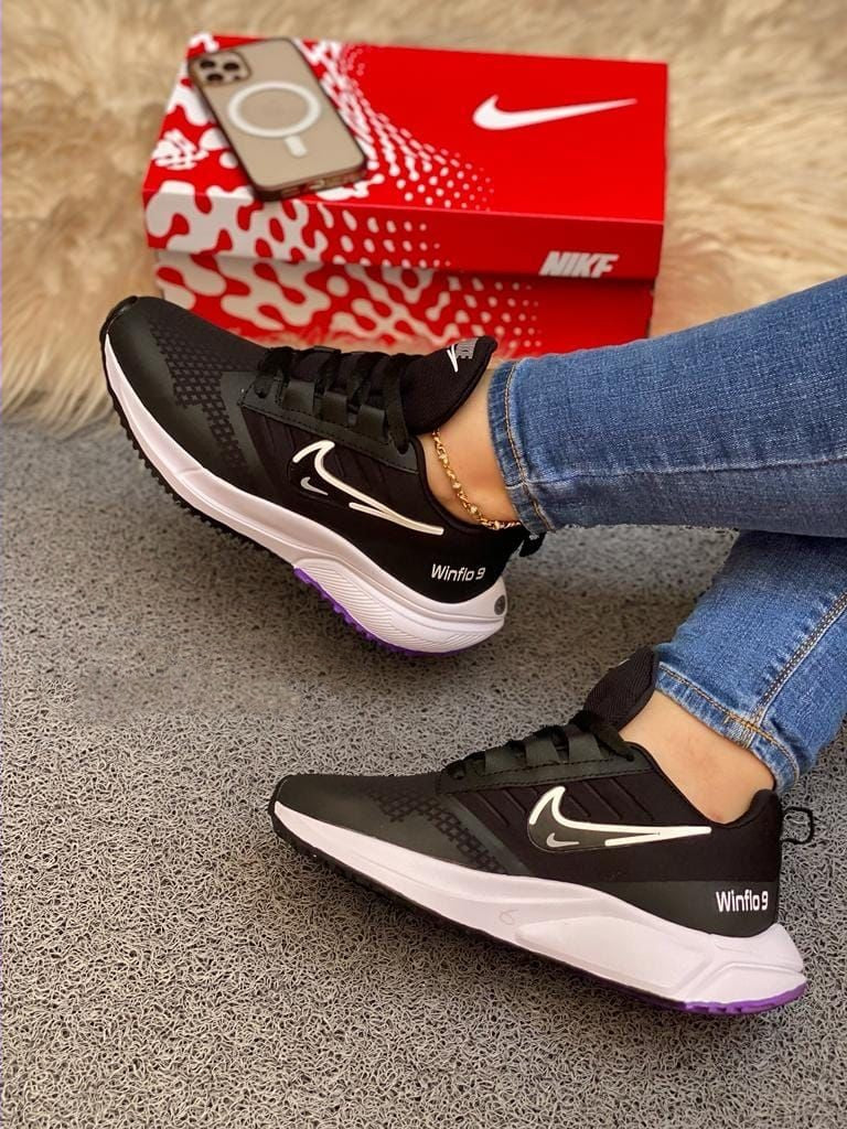 REF: 127 NIKE WINFLO 9